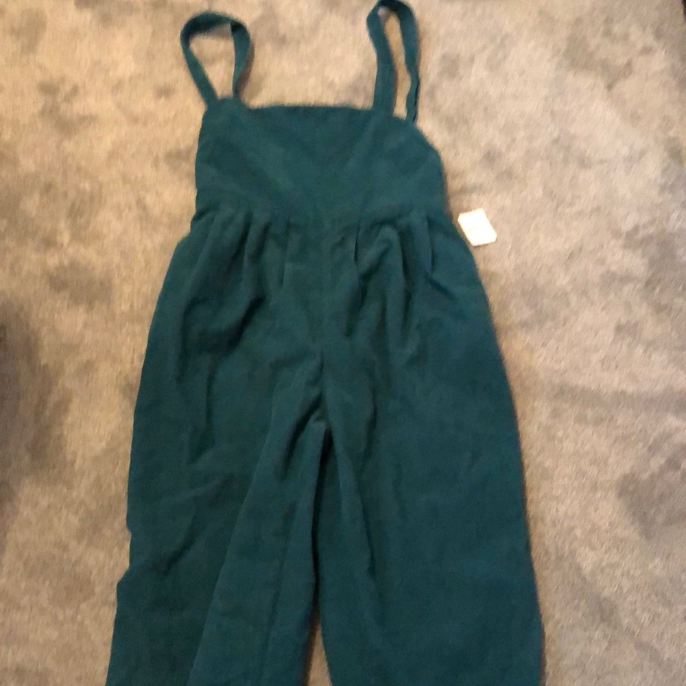 Free people jumper ! Never worn!!